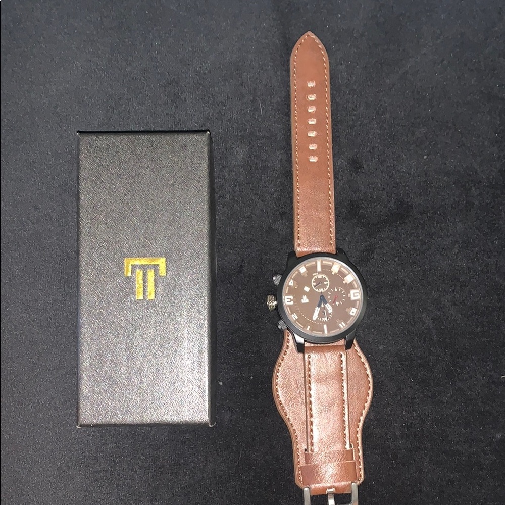 Men's Brown Leather Strap Watch